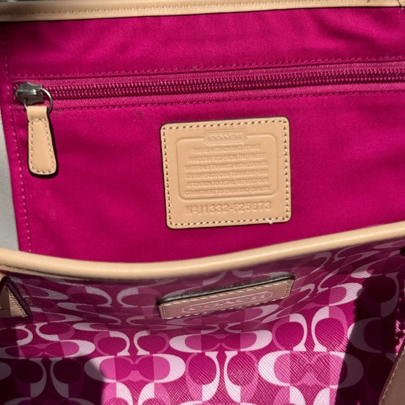 NWT Authentic COACH PRK DREAM C TOTE BAG in Magenta & Tan Incl Dust Bag - Picture 3 of 12